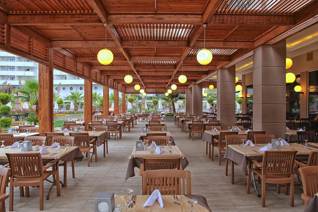 Dizalya Palm Garden Hotel Konaklı Buitenkant foto